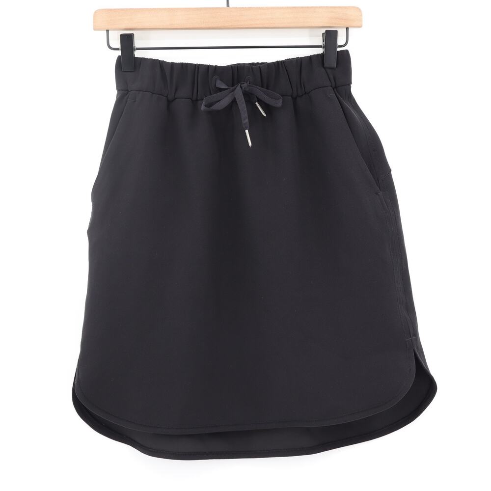 Lululemon Women's ON The Fly Skirt Woven Black Sz 4 Travel
